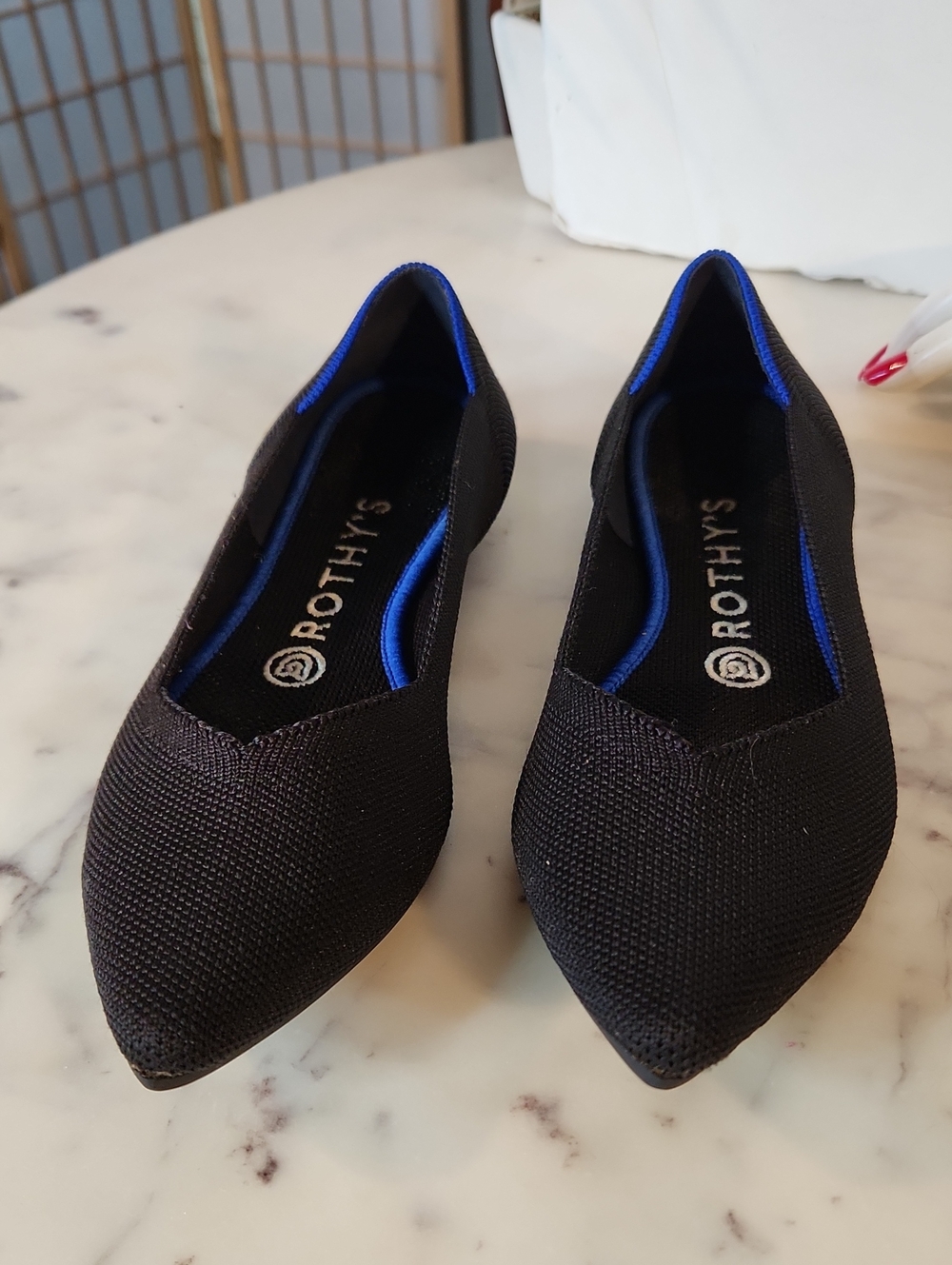 Rothy's Black Pointed Knit Flats with Blue Trim Accents Sz7